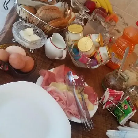 Mont E Da Martina فندق مبيت وإفطار 3*